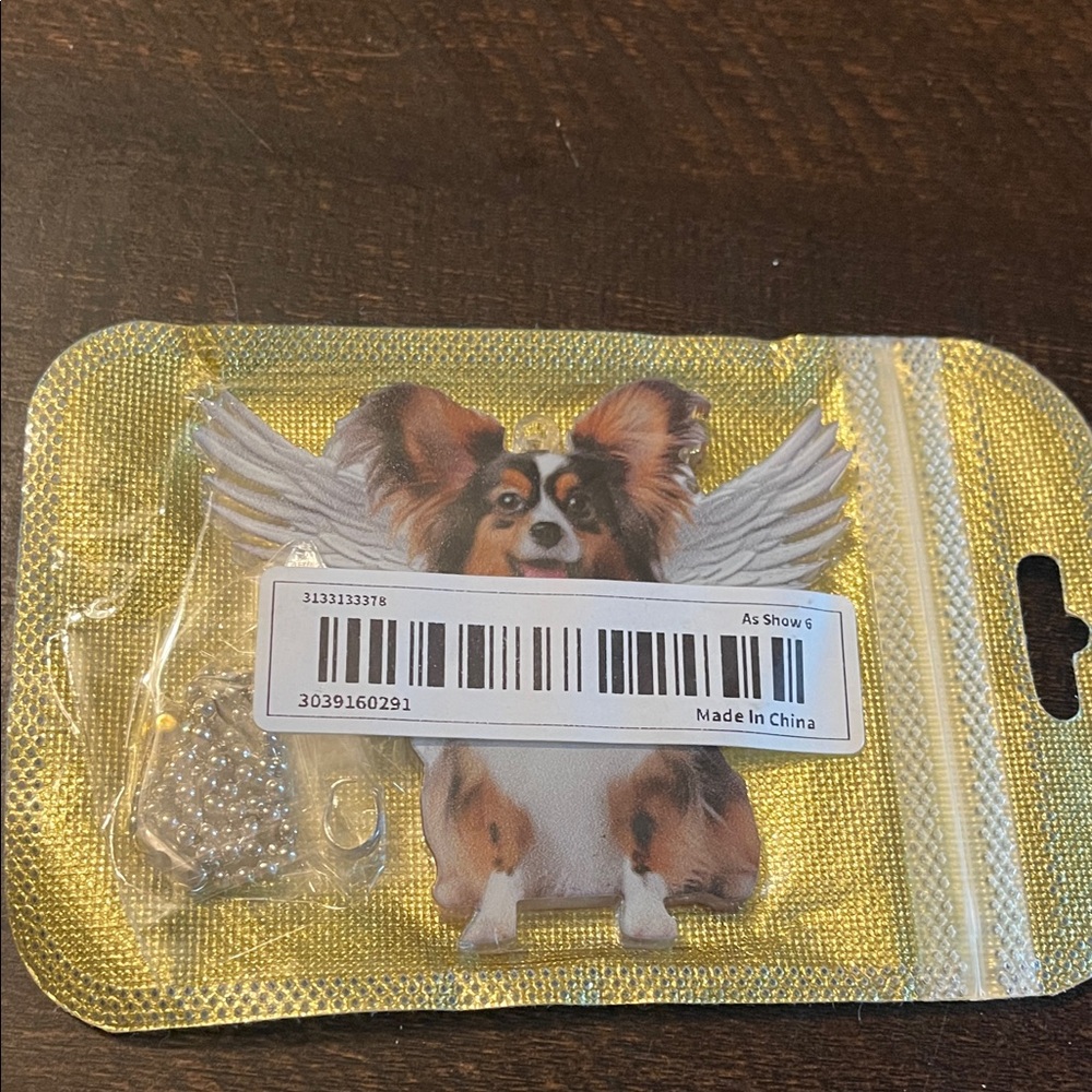 Angel Wing Dog Keychain must bundle - Picture 1 of 3